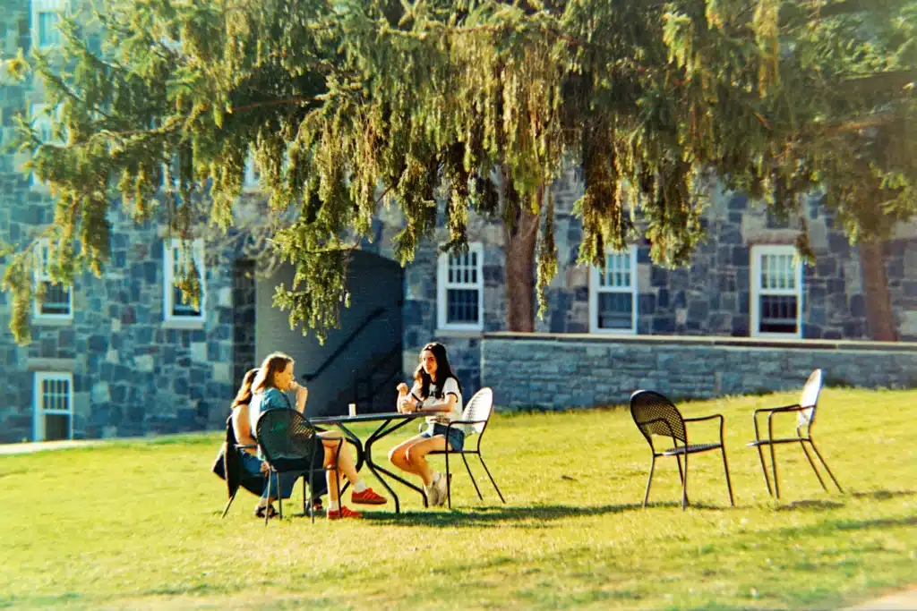 Tolerance break lifestyle image showing people relaxing outdoors, symbolizing time away to reset habits and restore balance.