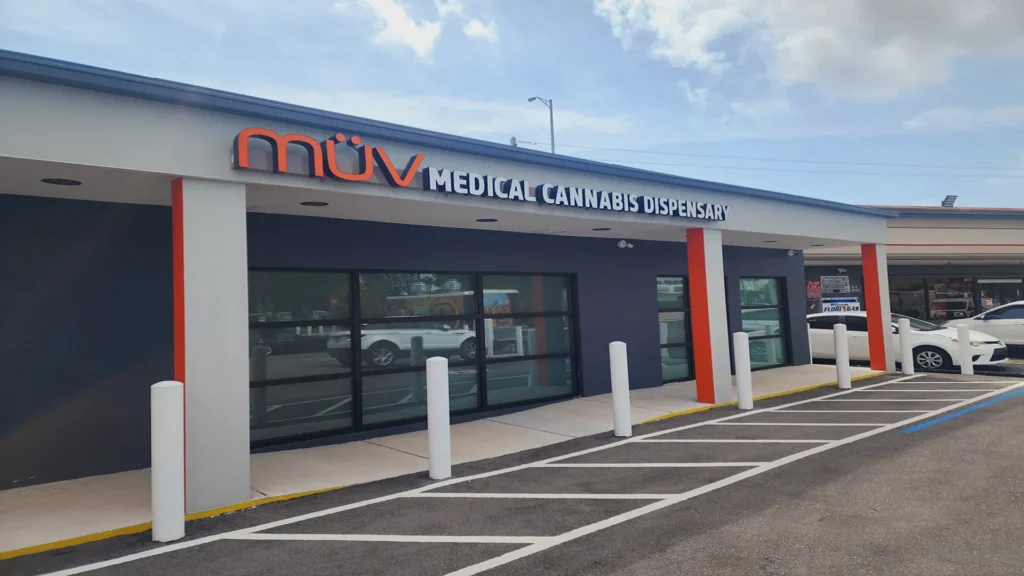 MÜV Dispensary Miami-Kendall storefront, a medical marijuana dispensary in Florida with modern exterior and parking area